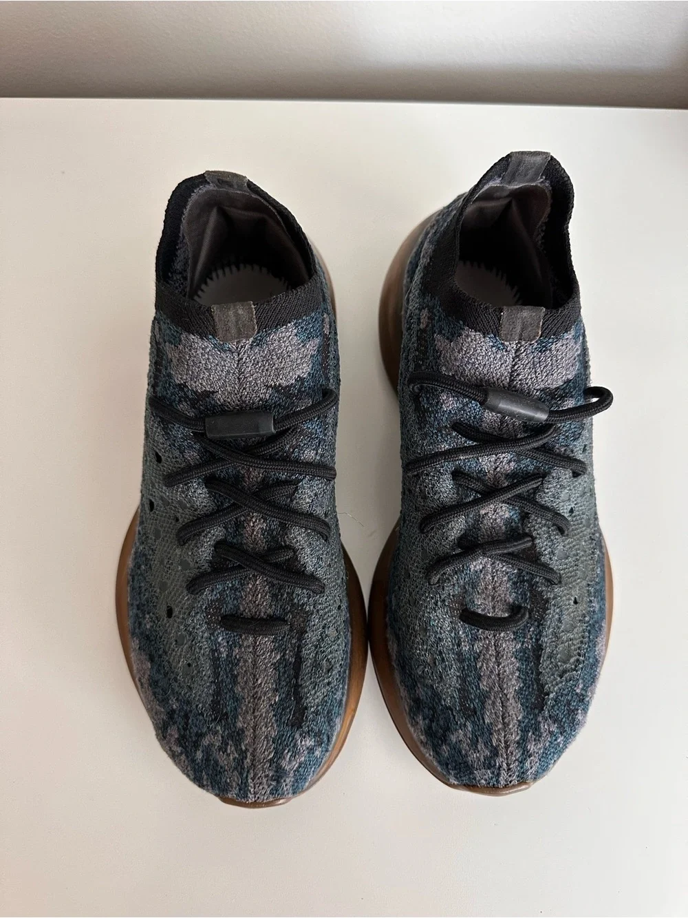 Adidas Yeezy Boost 380 Covellite Men’s 7.5 Blue Gray Sneakers Missing Insoles